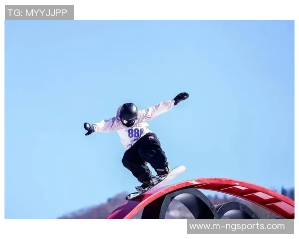 广州极限运动队与重庆极限运动队赛后复盘探讨灵活性体育的表现与提升策略